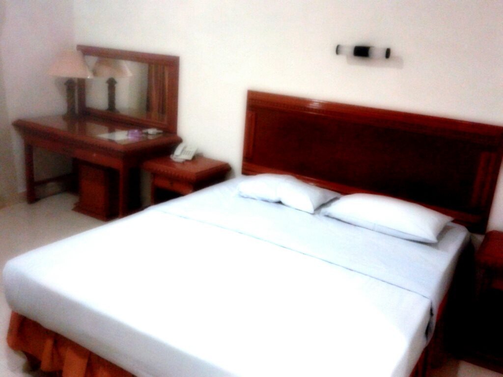 Биак: Basana Inn