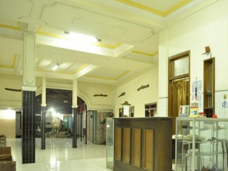 Боджонегоро: Kudus Hotel