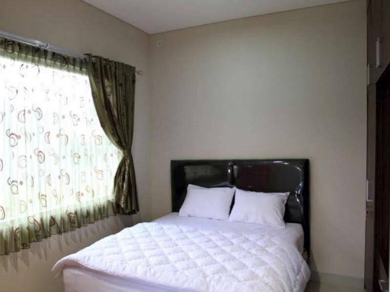 Сореанг: Villa Green Lake Parahyangan