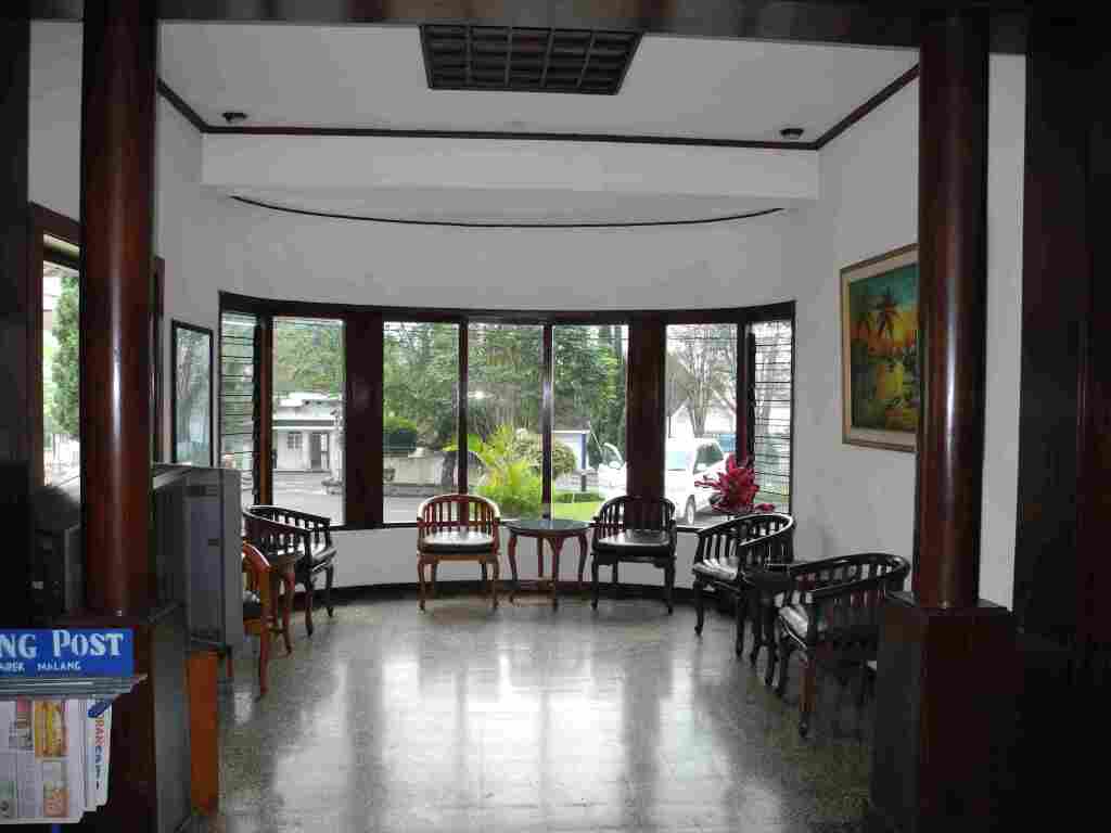 Бату: Aster Hotel & Restaurant