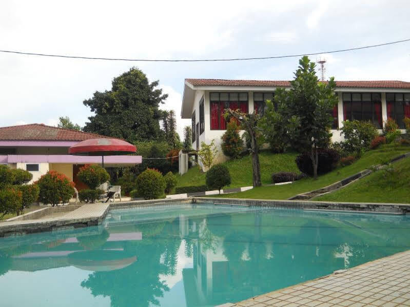 Сизаруа: Sapphire Hotel