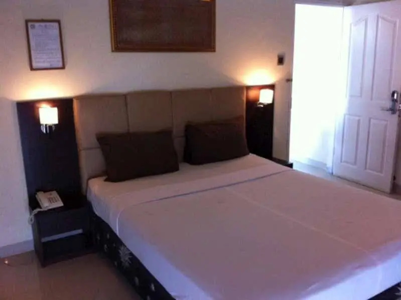 Бандунг: Hotel Gemilang