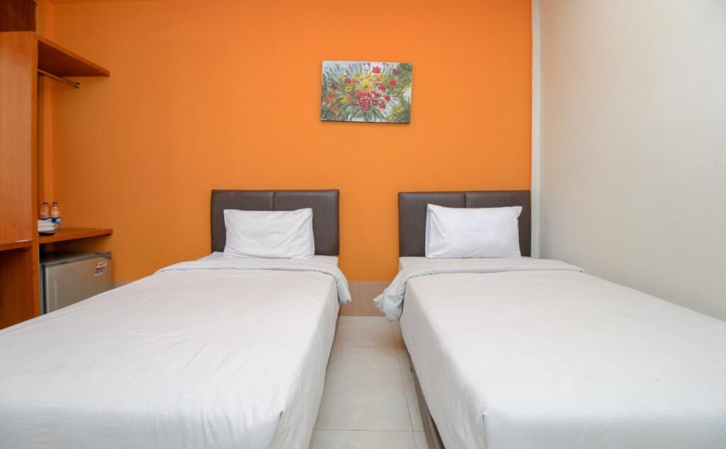 Депок: Nirvana Inn