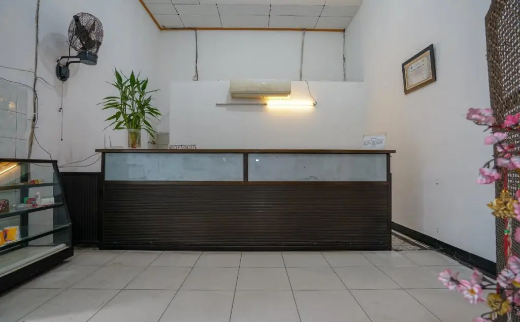 Сунгайлиате: OYO 1216 Hotel Sejati