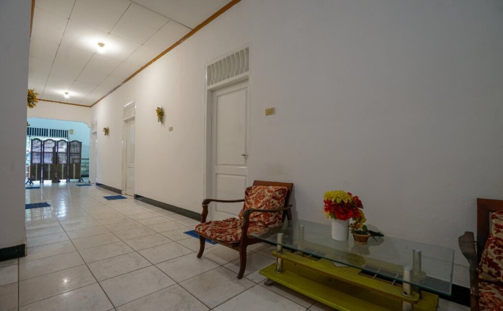 Сунгайлиате: OYO 1216 Hotel Sejati