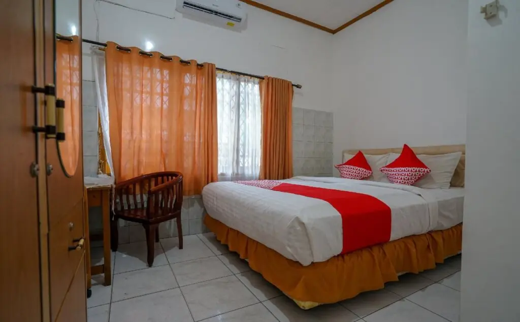 Сунгайлиате: OYO 1216 Hotel Sejati