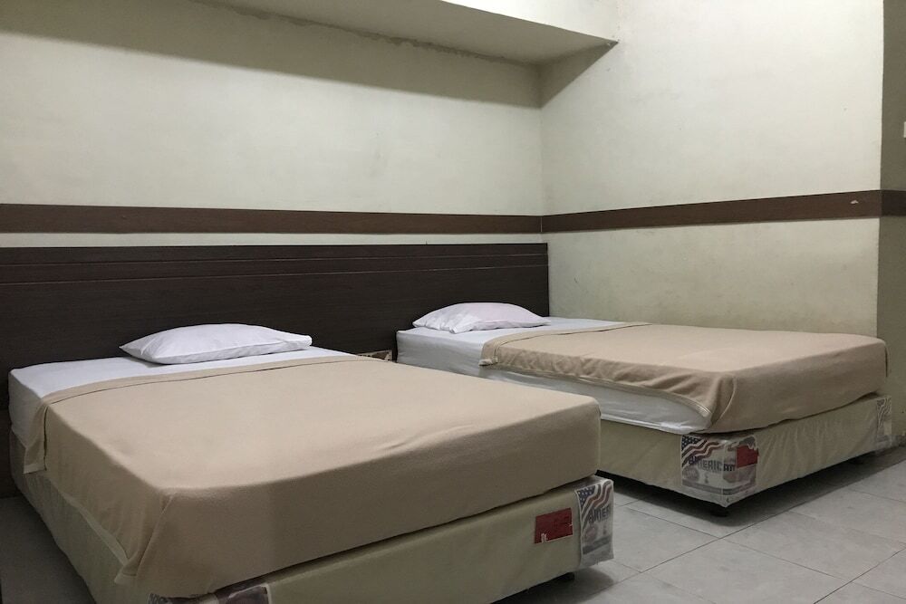 Пангкалпинанг: OYO 2144 Hotel Rapos