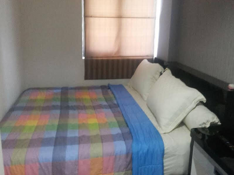 Джакарта: Mamamia Kebagusan City Apartment
