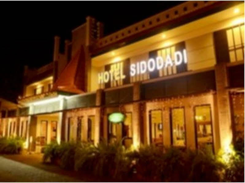 Чиребон: Hotel Sidodadi