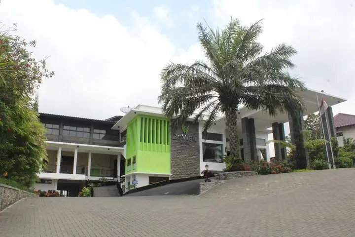Бату: DeView Hotel Batu
