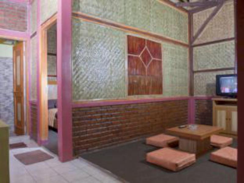 Сореанг: Sawung Gawir Restaurant and Bungalow Ciwidey