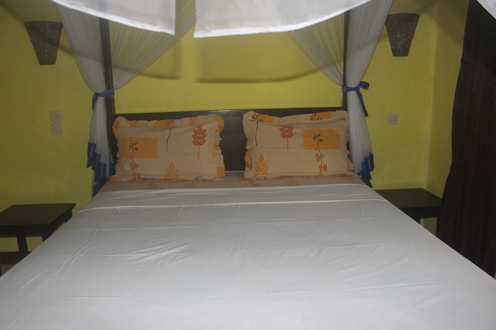 Канди Даса: Dwi Utama Bungalow