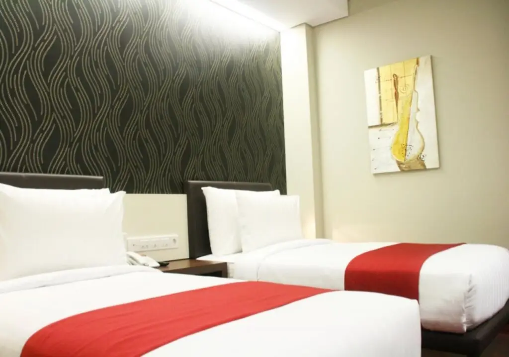 Сурабая: Citihub Hotel @ Tunjungan