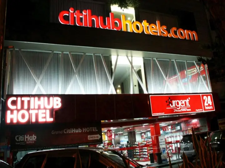 Сурабая: Citihub Hotel @ Tunjungan