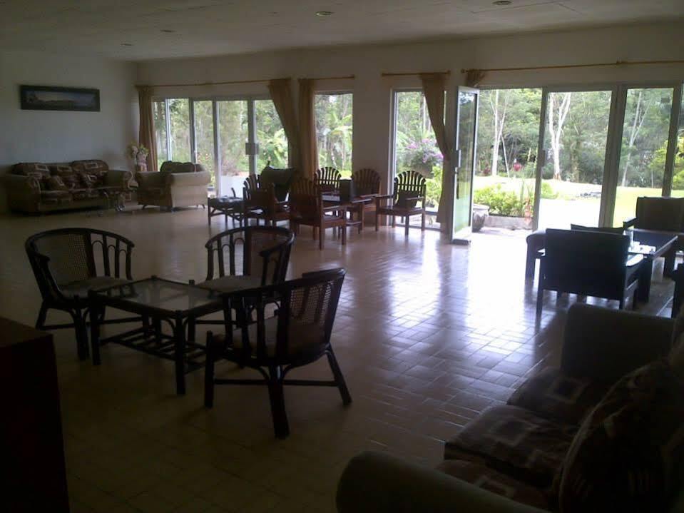 Читарингул: VILLA AKIRA, Mountain View Getaway