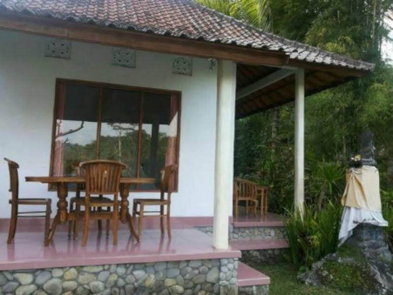 Сидемен: Tepi Sungai Guest House