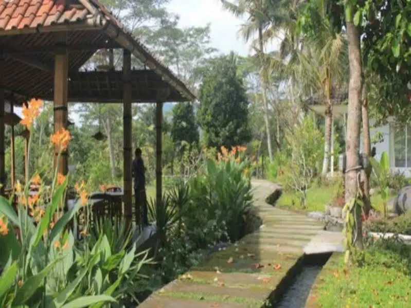 Сидемен: Tepi Sungai Guest House
