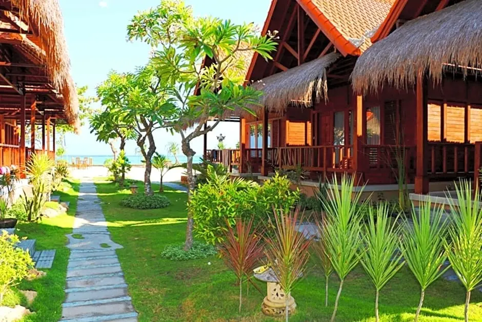 Лембонган-Айленд: Pemedal Beach Resort