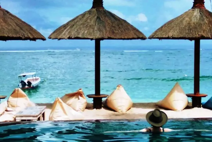 Лембонган-Айленд: Pemedal Beach Resort