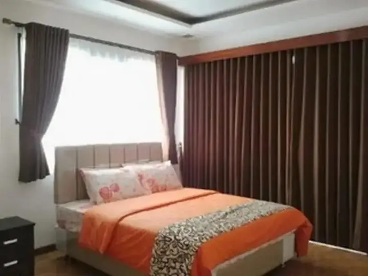 Лембанг: The Kynon Villa