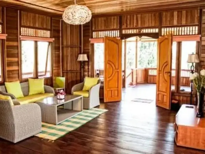 Бандунг: Roemah Kajoe Villa and Resto