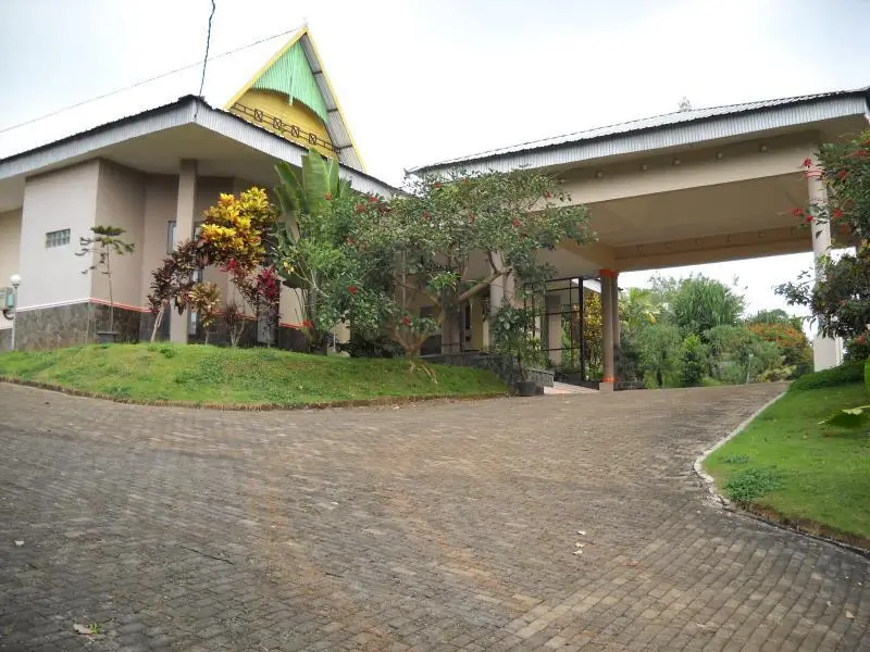 Унгаран: Banaran 9 Resort