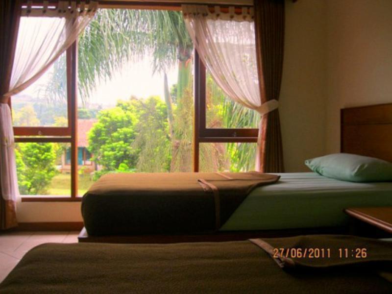 Чиатер: Sari Alam Hot Spring and Resort Hotel