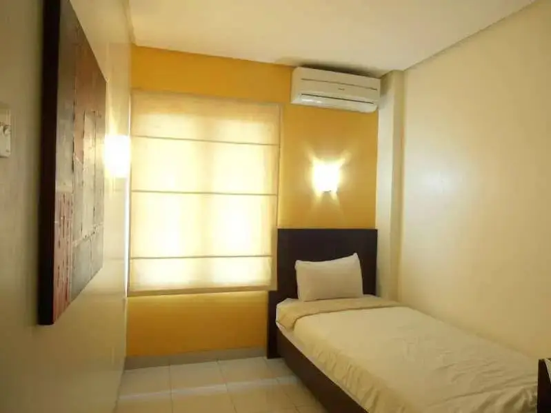 Куруг: Tirta Mansion Lippo Karawaci Mitra RedDoorz
