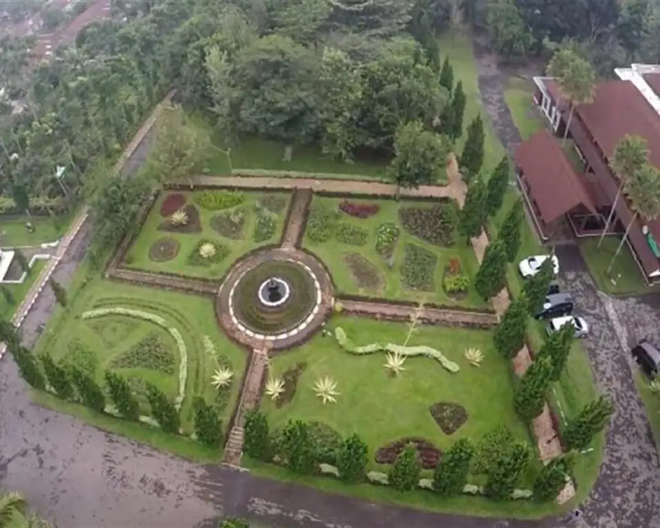 Лаванг: Rollaas Hotel and Resort