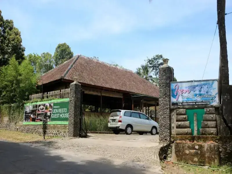 Остров Менджанган: Ijen Resto Banyuwangi Guest House