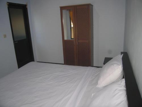 Пемутеран: Pondok Dhevika Hotel