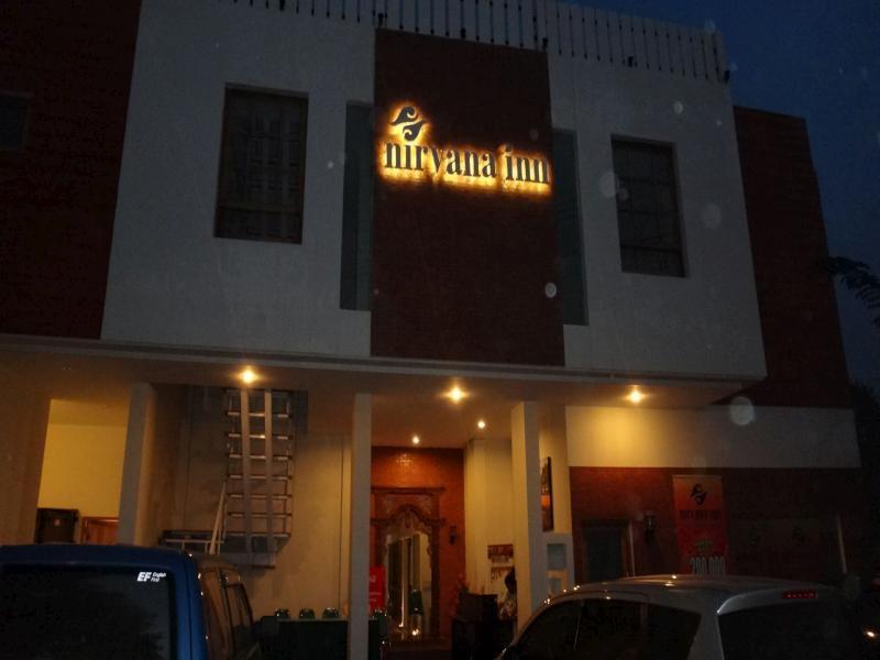 Депок: Nirvana Inn 2