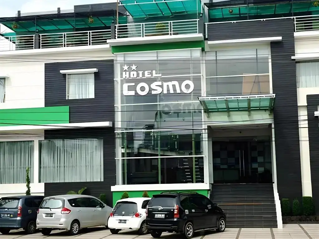 Джамби: Cosmo Hotel