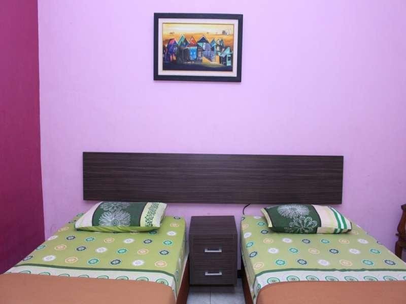 Остров Менджанган: Baru Dua Beach Hotel and Restaurant