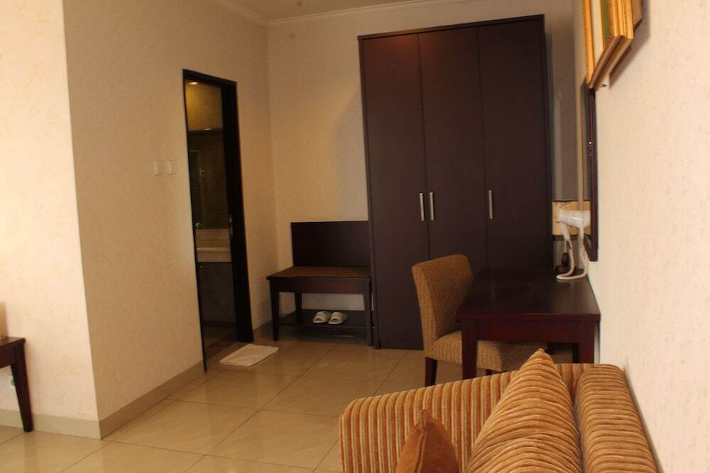 Караванг: Citra Inn Hotel