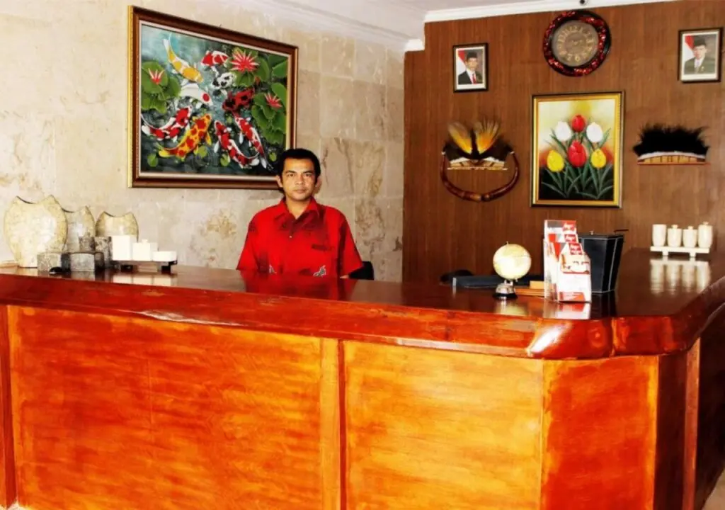 Сореанг: Albis Hotel