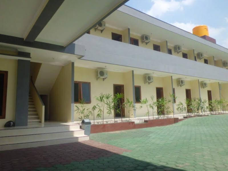 Батуретно: Hotel Bener Jogja