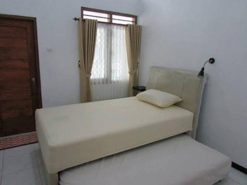 Бангунтапан: Guest House Griya Jambu 20