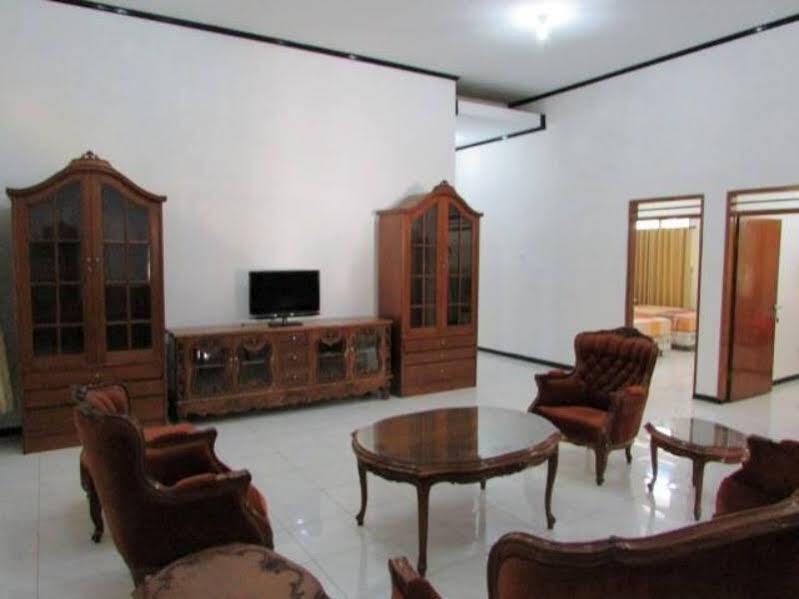 Бангунтапан: Guest House Griya Jambu 20