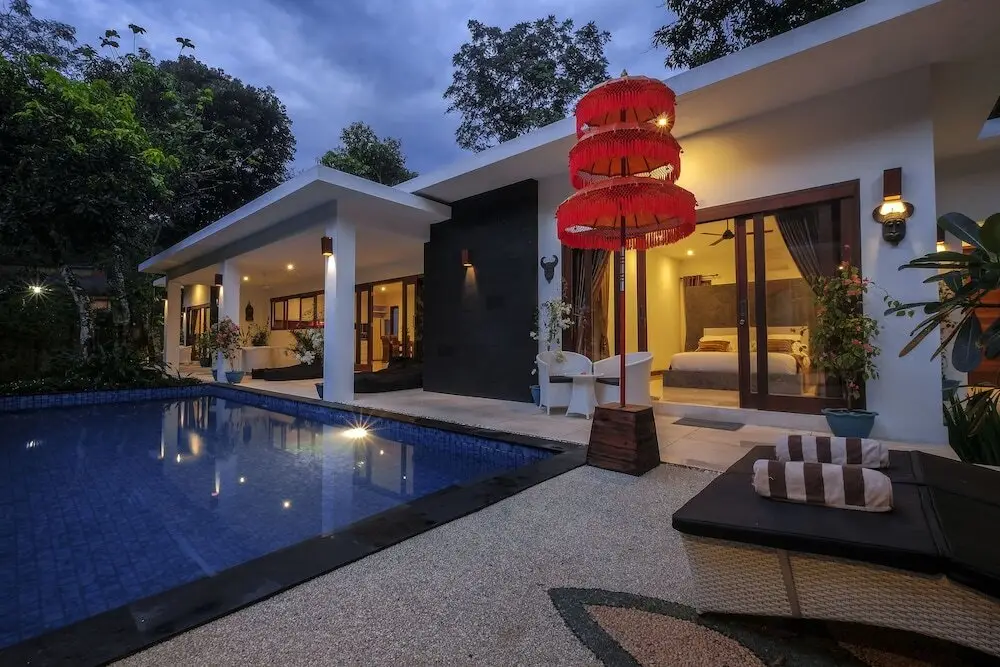 Матарам: De Cliff Villa