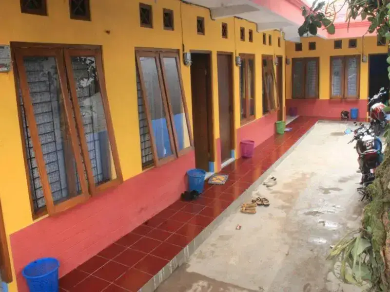 Сукабуми: Bunut Inn