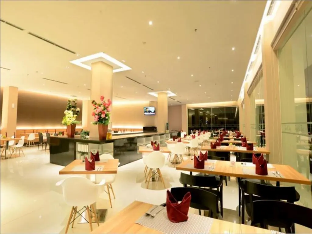 Лахат: Hotel Grand Zuri Lahat