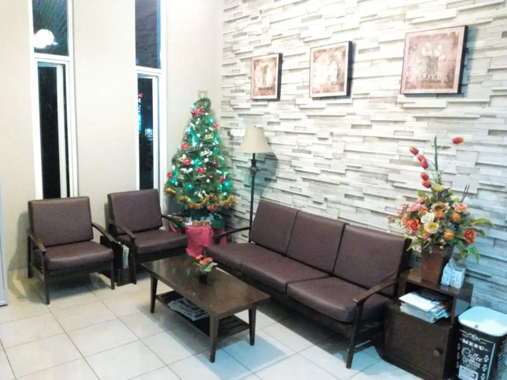 Патранг: Ambulu Hotel