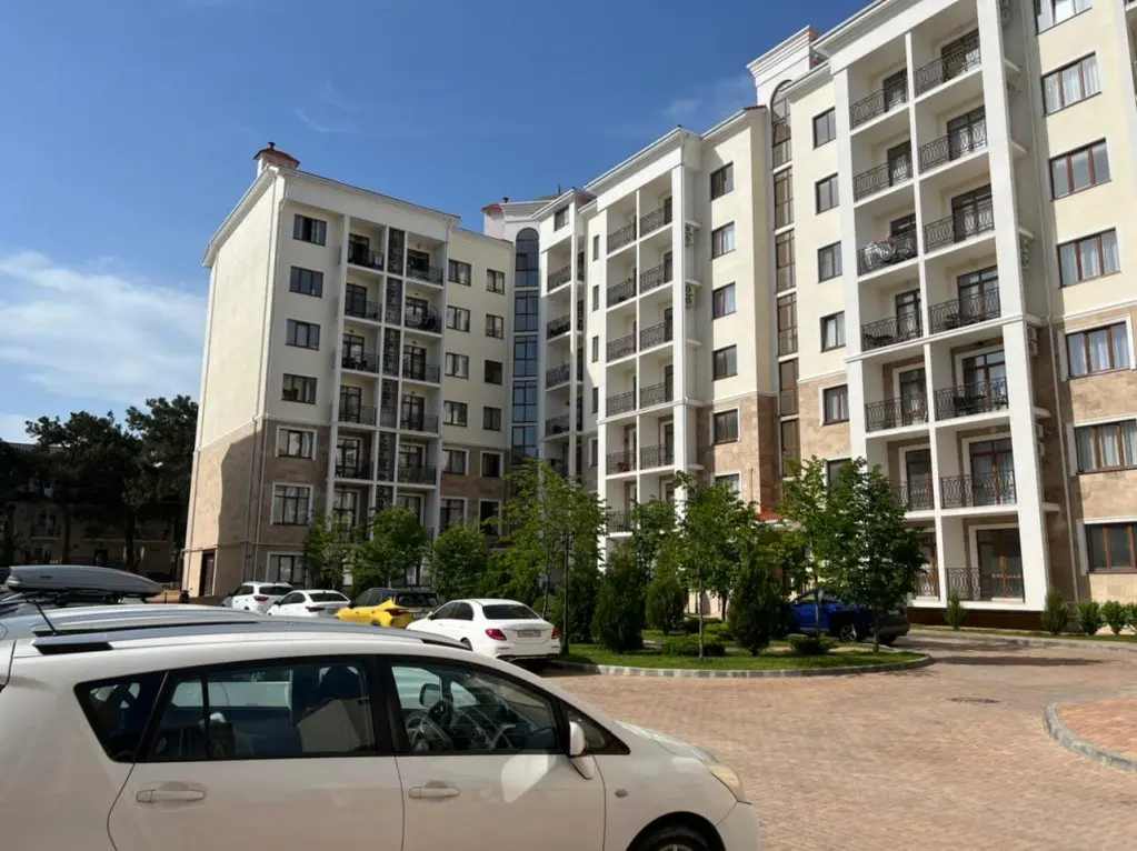 Геленджик: Апартаменты  у моря в  ЖК Изумрудный Город