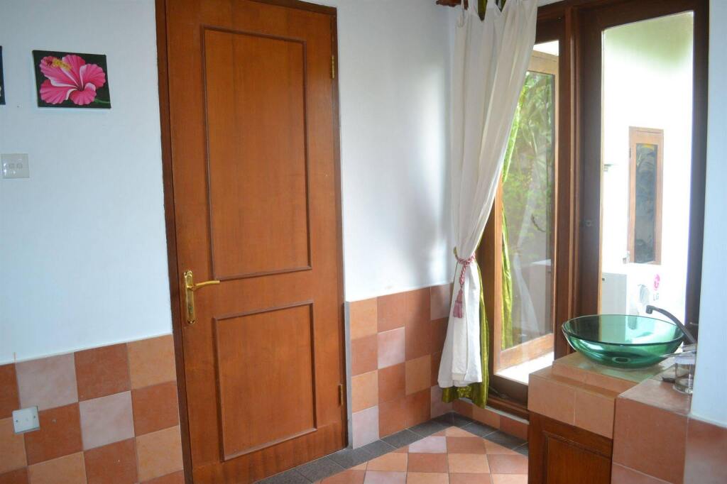 Переренан: Fare Ti’I Villas