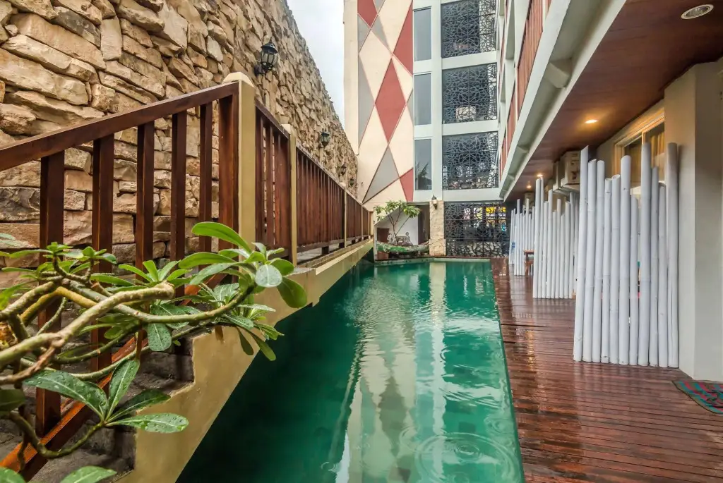 Кута: ZEN Rooms Raya Kuta Joger