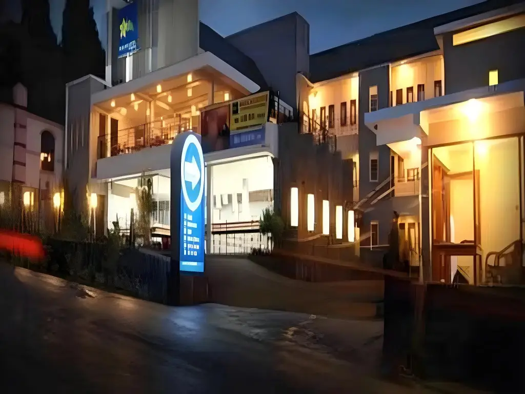 Караганьяр: Hotel Bintang Tawangmangu