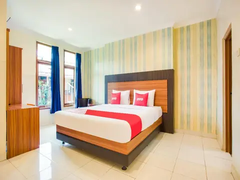 OYO 3756 Pilatus Hotel Bandung — фото 1