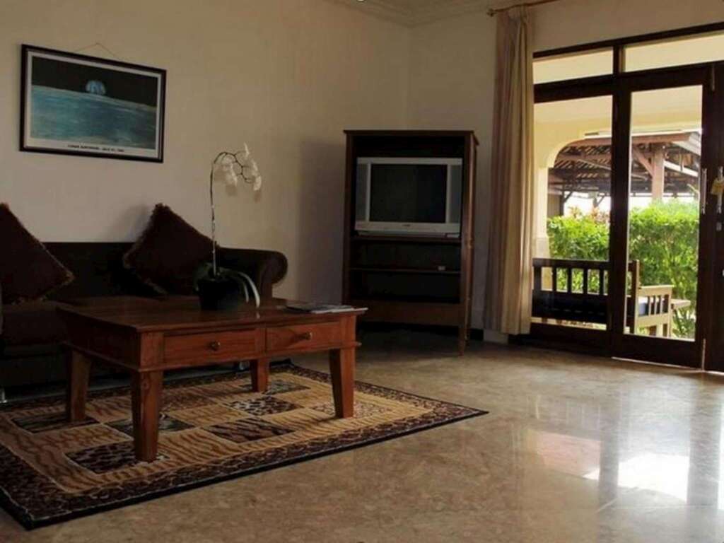 Матарам: Lombok Beach Villa