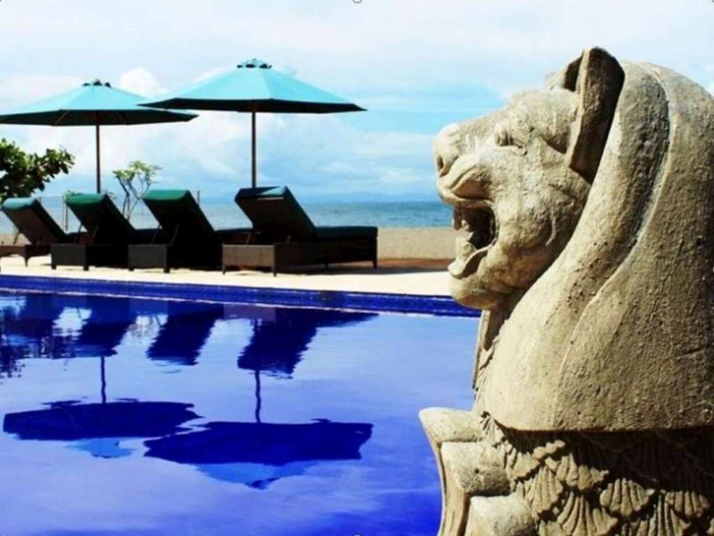Матарам: Lombok Beach Villa